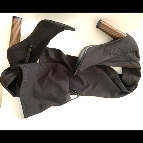 Boot - Picture 2 of 2